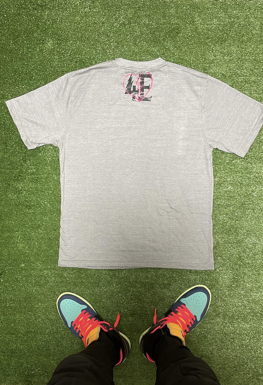 War & Peace T-Shirt Gray/Pink